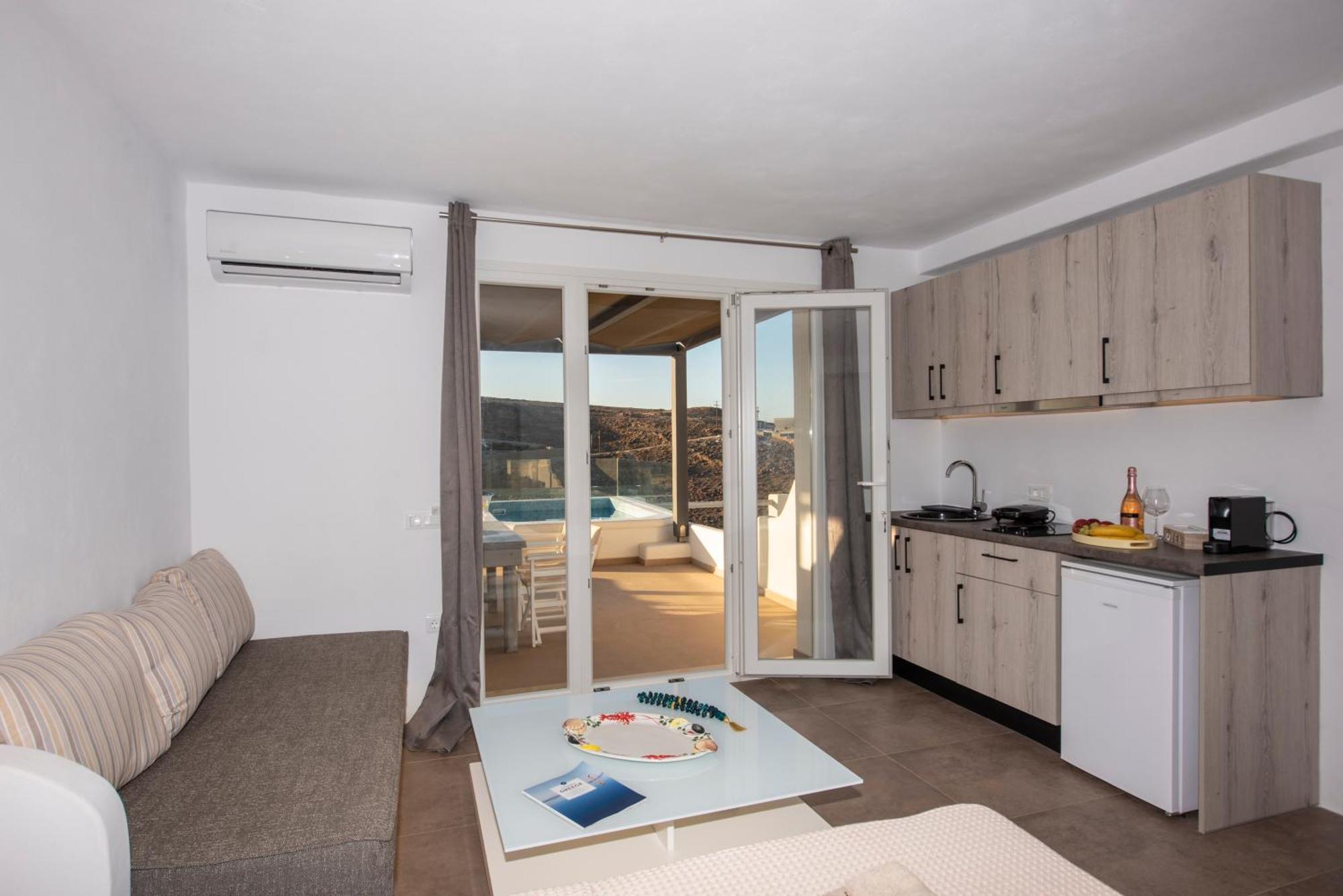 Myrsini'S Luxury Suites Merchia Mykonos Town Exterior photo